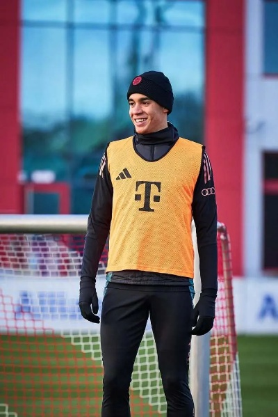 图片报，目标欧国联半决赛，穆西亚拉未随队度假，专注备战