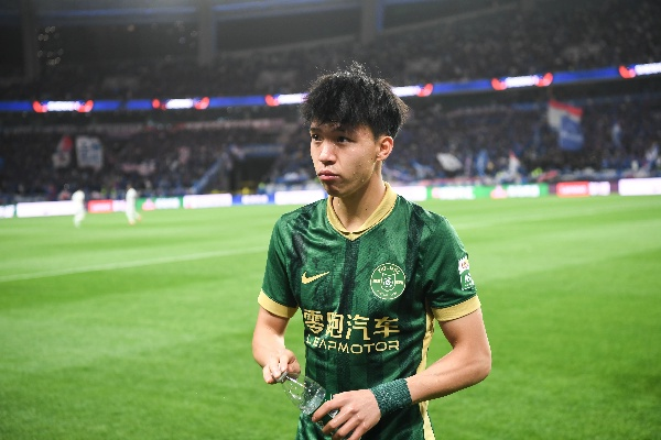 津媒曝料，中国足协力挺王钰栋留洋之路，助力年轻球员开拓国际视野