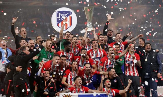 西甲新赛季夺冠格局初现，皇马领跑，巴萨紧随，马竞蓄力挑战